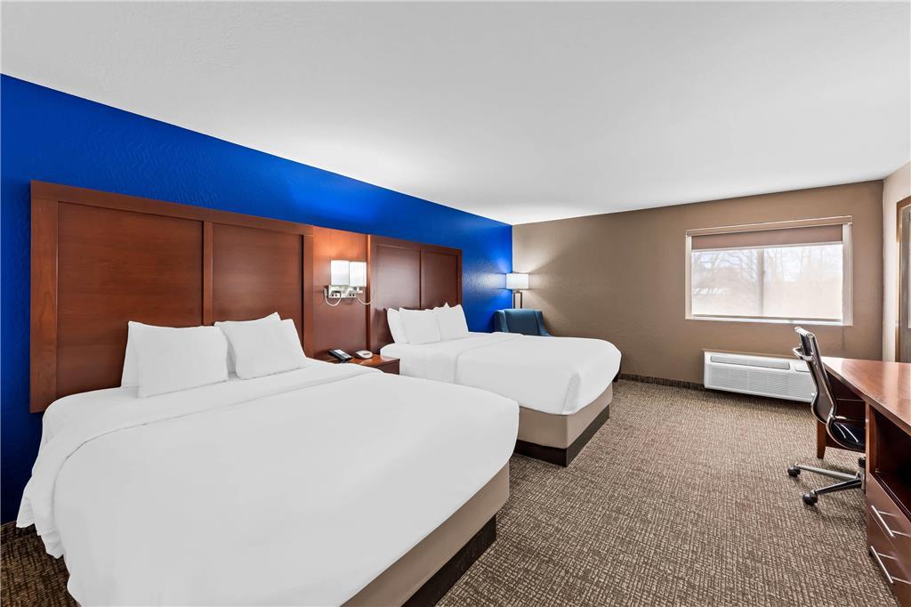 Comfort Inn & Suites Fairborn Near Wright Patterson Afb Habitación foto